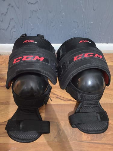 Used CCM KP 1.9 Knee Pads
