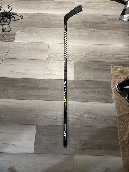 Senior Right Handed Pro Stock Alpha DX Pro Team Hockey Stick