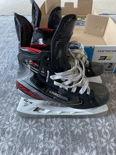 Hockey Skates Senior Used Bauer Vapor 2X Pro Regular Width Pro Stock Size 6.5