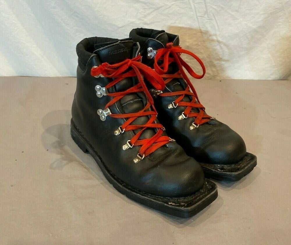 leather telemark boots