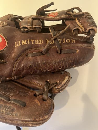 Rawlings Heart of the Hide 11.75” baseball glove