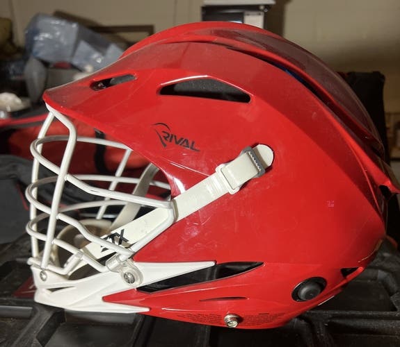 Schutt lacross/ slow pitch softball helmet