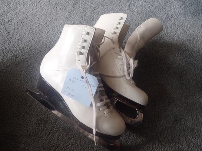 Pre Owned PRO Teri Figure Skates SIZE 5A Made in USA