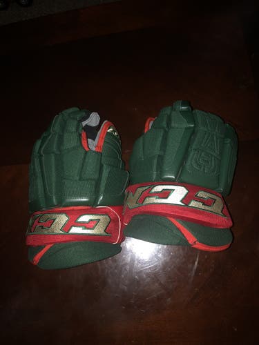 CCM 13" Pro Stock HGCLPR Gloves Minnesota Wild