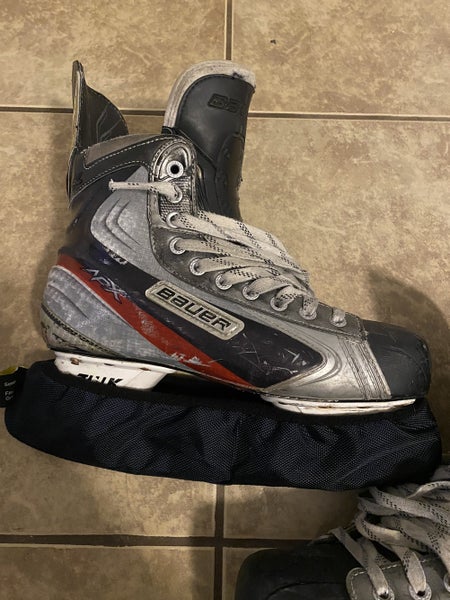 Senior Bauer Regular Width Size 9.5 Vapor APX Hockey Skates