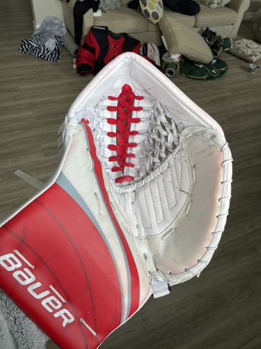 Bauer Ultrasonic Pro Custom Graphics Ultrasonic Goalie Glove