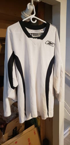 White Jersey Adult Unisex Used XL Reebok