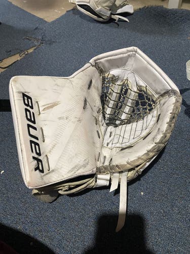 Bauer 2s Pro Goalie Glove