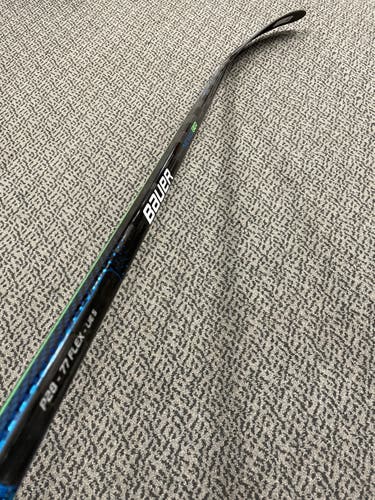 Bauer Nexus Geo P28 curve 77 flex left hand curve