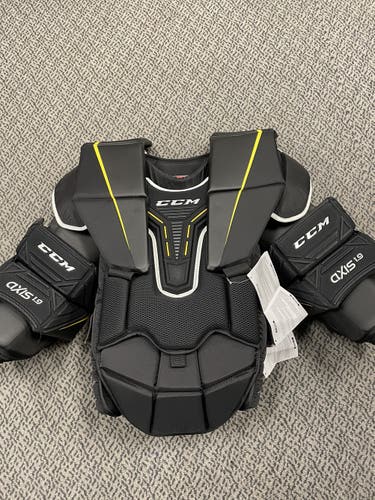 CCM Axis 1.9 Senior Large goal chest