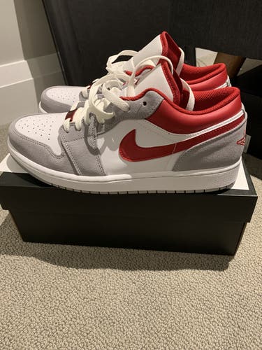 Brand new Air Jordan 1 Low LIGHT SMOKE GREY/WHITE/GYM RED