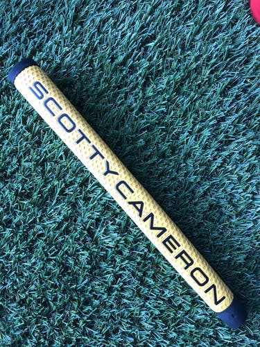 Scotty Cameron Midsized Matador Grip