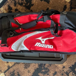 New Red Mizuno Baseball Bag