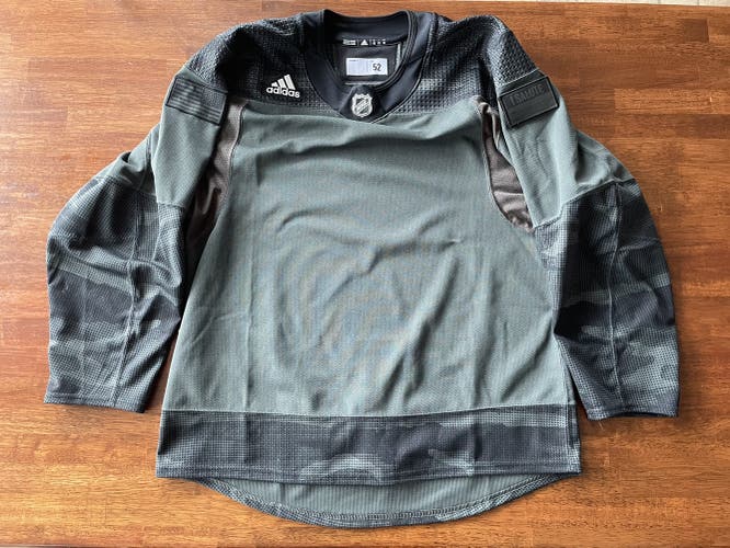 NWOT nhl adidas MIC camo jersey Size 52