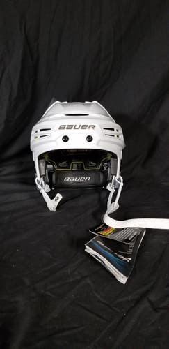 Helmet New Small Bauer Re-Akt 100