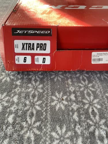 Hockey Skates Senior New CCM JetSpeed XTRA PRO Regular Width Size 6