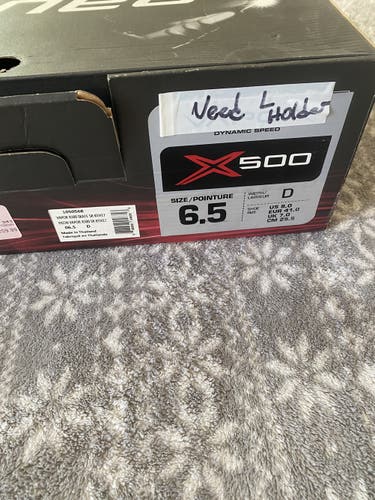 Hockey Skates Senior New Bauer Vapor X500 Regular Width Size 6.5