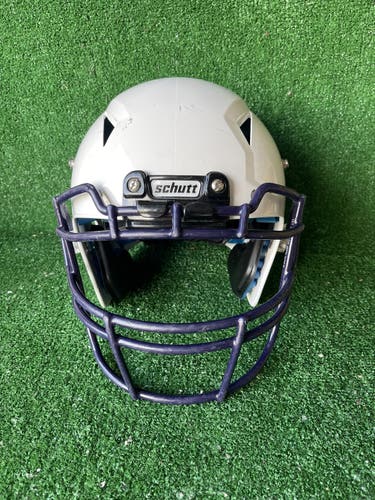 Adult Large - SCHUTT Z-10 FOOTBALL HELMET - White
