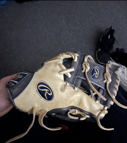 Infield 11.5" Heart of the Hide Baseball Glove