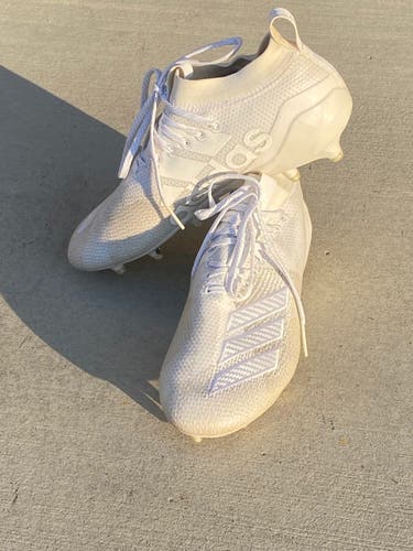 White Men's Adult Used Size 10 (Women's 11) Molded Cleats Adidas Low Cut Adizero