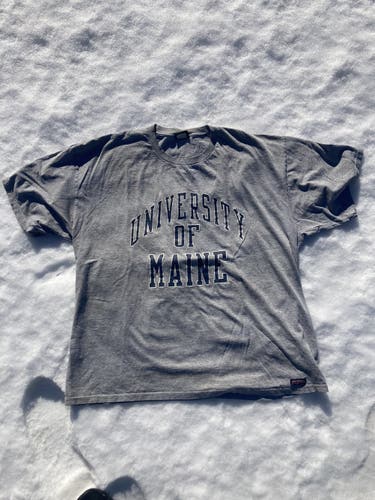 University of Maine T shirt