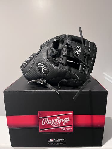 Right Hand Throw 11.5" Heart of the Hide Baseball Glove