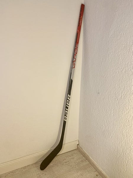 Senior Right Handed Toe Pattern Pro Stock Vapor FlyLite Hockey Stick