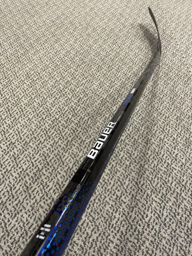 Bauer Nexus Geo 77 flex P88 curve Right hand Pro stock hockey stick
