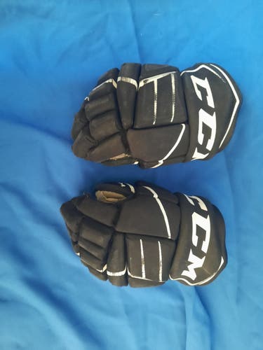 Gloves Used CCM JetSpeed FT350 11"