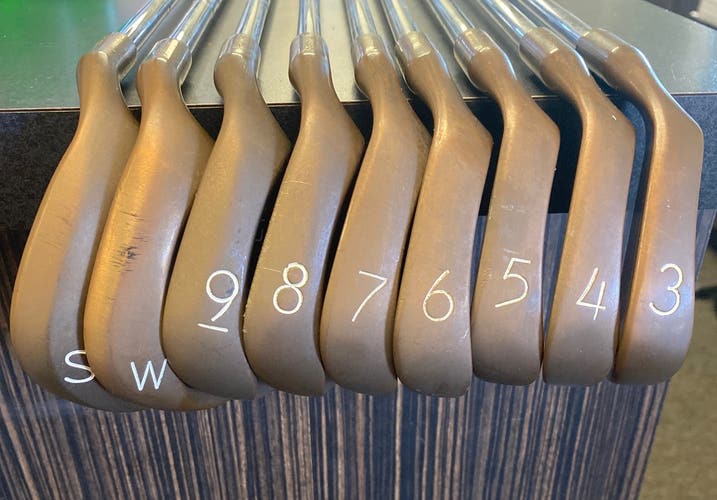 Ping Eye 2+  (9 Piece) Iron Set