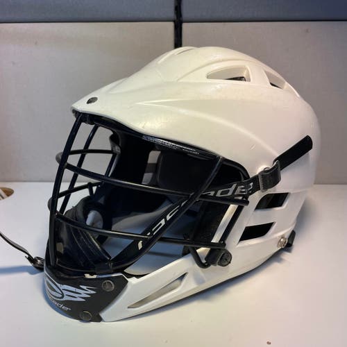 White Used Youth Cascade CS-R Helmet (One Size Fits Most)
