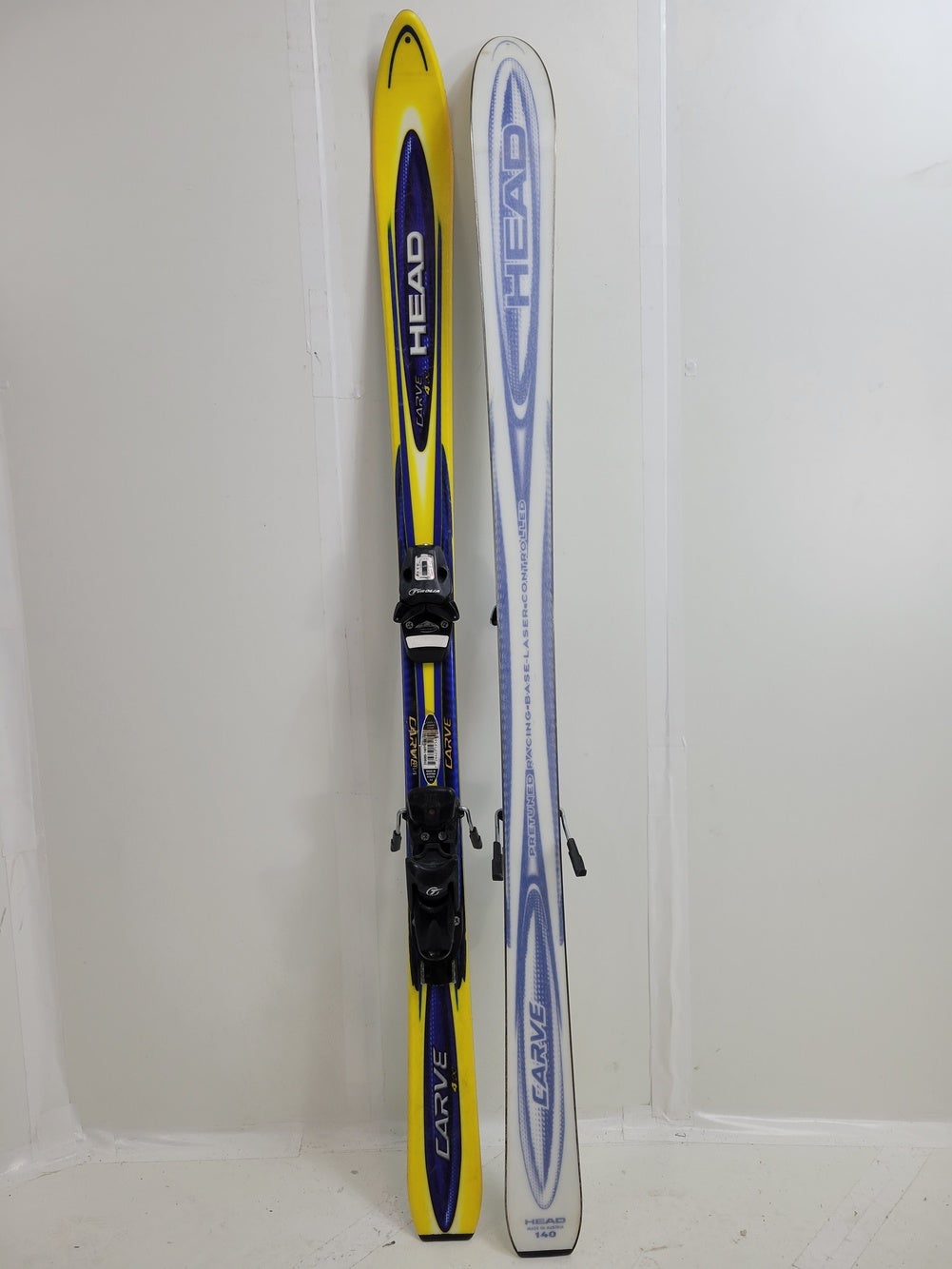 Skis Used Unisex HEAD All Mountain Carve 4 With Bindings