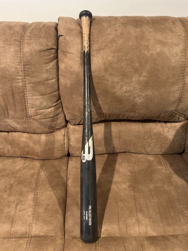 2019  (-3) 30 oz 33" V243 Bat