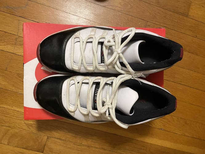 Men's Size 11.5 (Women's 12.5) Air Jordan Shoes