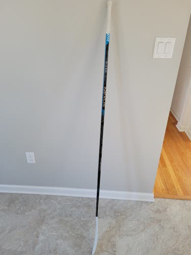 Hockey Stick Senior LH Bauer Nexus 2N Pro