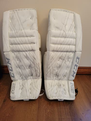Goalie Leg Pads Used 32" CCM Extreme Flex 4