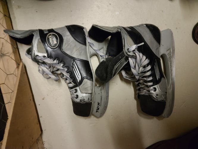 Hockey Skates Senior Bauer Regular Width Size 8