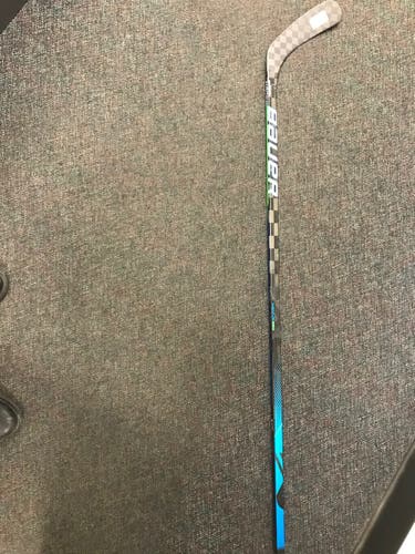 Hockey Stick Senior New Right Handed Bauer Nexus Geo P92