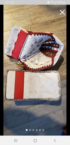 Vaughn Velocity V6 blocker glove Pro