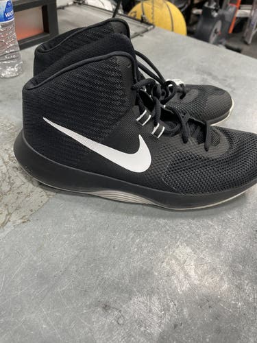 Used Nike Senior 12 Basketball Shoes