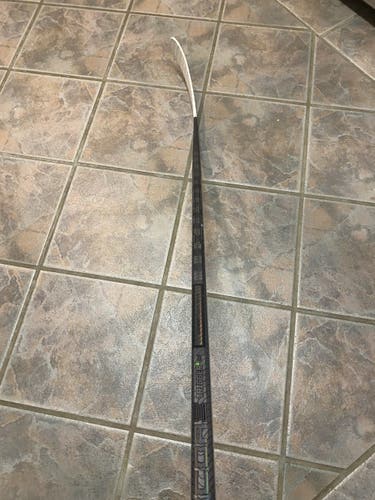 Senior Right Handed Toe Pattern  Trigger 6 Pro Hockey Stick