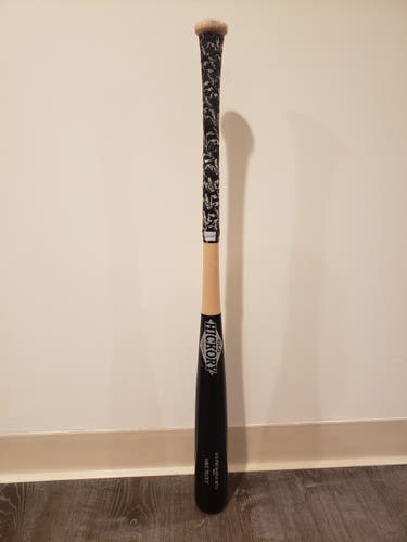 Bat Used Old Hickory Wood Pro Maple MT27 (-3) 30 oz 33"
