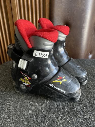 Kid's Nordica Ski Boots Size 16.5
