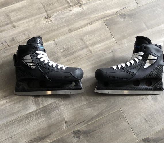 2022 TRUE PRO ONE-PIECE SIZE 8.5