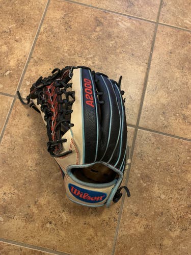 Outfield 12.25" A2000 Baseball Glove