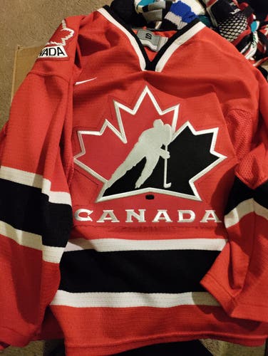 Team Canada youth jersey