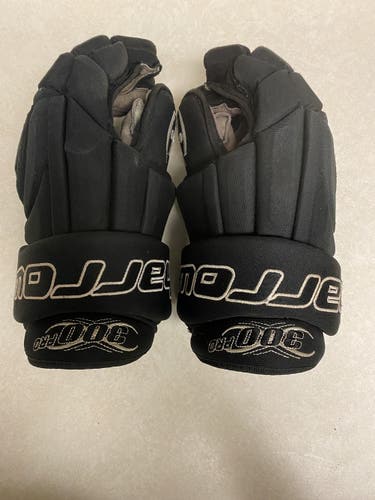 Gloves Used Harrow 300 pro 14"