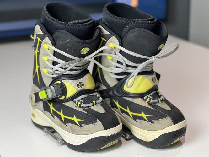 Heelside Snowboard Boots For Switch Step in Bindings Size 8.0 (Women's 9.0)  Medium Flex