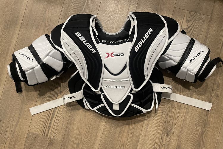 New Goalie Chest Protector Int Small Bauer Vapor X900