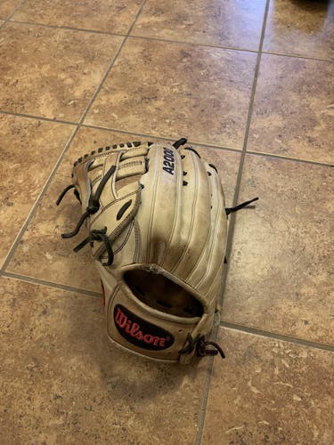 Outfield 12.75" A2000 Baseball Glove